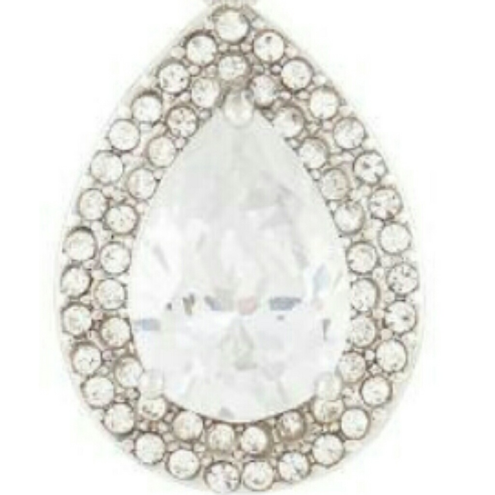 JOAN VASS

Pear Cut & Pave Earrings - Picture 3 of 4